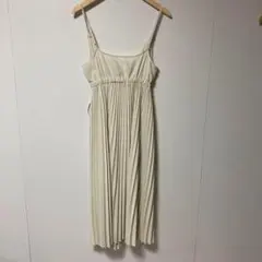 dazzlin アイボリー プリーツ キャミワンピース