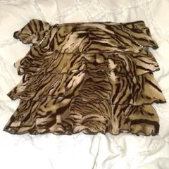 used セシルマクビーミニ丈スカート トップス