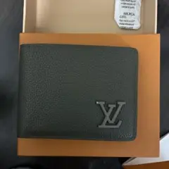 LOUIS VUITTON 二つ折り財布
