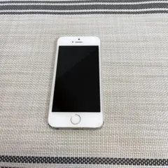 Apple iPhone 5s シルバー