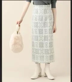 新品未使用　デイシー　Deicy スクエアフラワータイトスカート