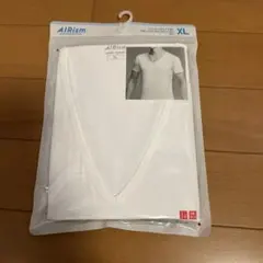 ユニクロ　AIRism VネックTシャツ