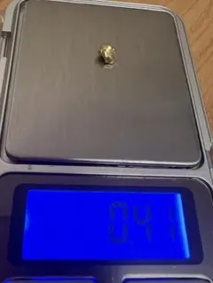 最終価格】k14WG 約0.95g ペンダントトップ SW - メルカリ