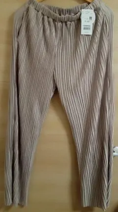 【新品未使用】Honeys プリーツパンツ