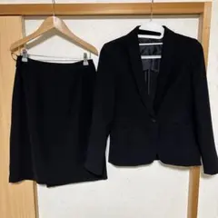 黒スーツ ジャケットとスカートのセット