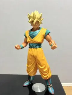 孫悟空 フィギュア 戦闘ポーズ