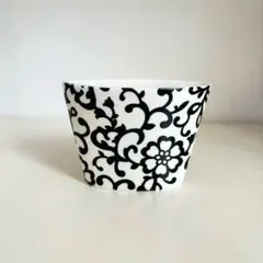 Item thumbnail for item 3e9f6fbb-3e32-4704-9e86-16f5b8111878