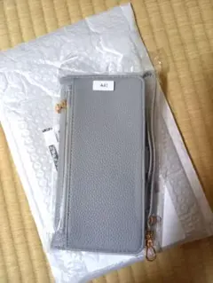 グレー スマホショルダーバッグ