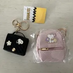 peanuts スヌーピー　リュック型ポーチ＆ミニバッグ型キーホルダー