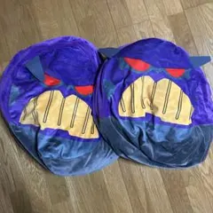 紫色のキャラクタークッション 2つセット