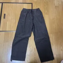 ユニクロ 茶色 ブラウン コーデュロイパンツ