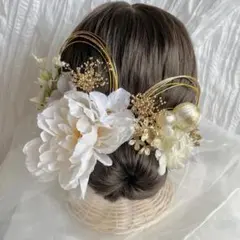 X551大輪牡丹ホワイトと小花水引付髪飾り　成人式振袖結婚式和装卒業式袴ぼたん