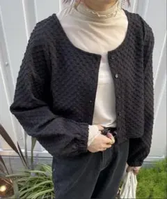 nemne store ぽこぽこカーディガン　ブラックのサムネイル