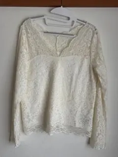 W closet アイボリー レース Vネック 長袖トップス