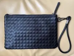 黒 編み込みデザイン クラッチバッグ