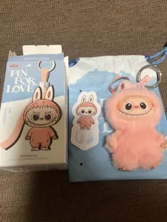 PIN FOR LOVE ラブブイニシャル　U