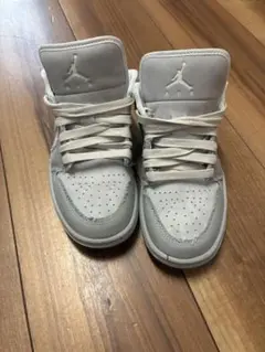 Jordan スニーカーのサムネイル