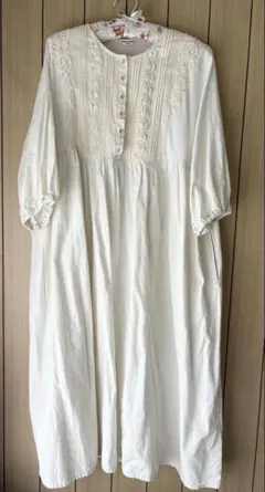 Item thumbnail for item 15d99396-00a9-4590-9d3c-061183b8ddb3