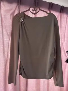 H＆M長袖トップス