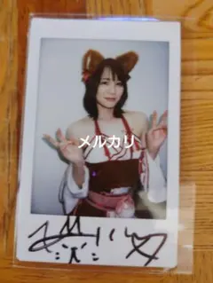 鈴村あいり　直筆サイン入りチェキ　チェキ　コスプレ　ホワイト　ブラック 鈴村あいり 直筆サイン入りチェキ チェキ コスプレ ホワイト