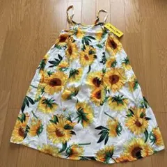 新品　タグ付き　ひまわり柄 ノースリーブワンピース　150cm