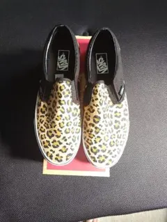 VANS Slip-On V98CLA ブラック フラワー スタッズ - メルカリ