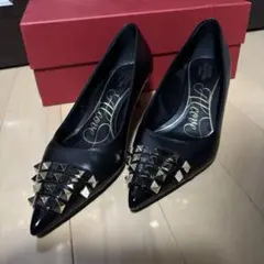 VALENTINO ロックスタッズ　パンプス ローヒール　ブラック35