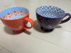 オレンジと紫の模様入りカップ