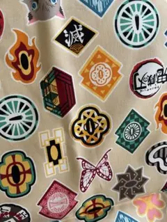 鬼滅の刃　ハギレ　約幅110cm×長100cm(欠けあり)