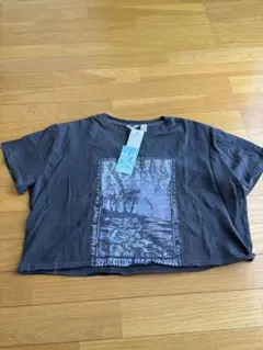 新品タグ付き‼️ROXY グレー クロップドTシャツ M