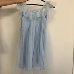水色フリル付きドレス