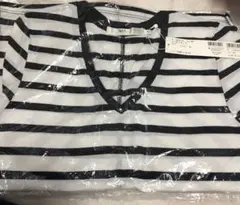 新品★AZULbymoussy Ｖネックカットソー！