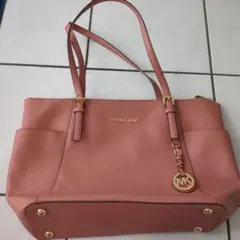 Item thumbnail for item fde8c681-7115-4dae-8672-c7c520ce8f8f