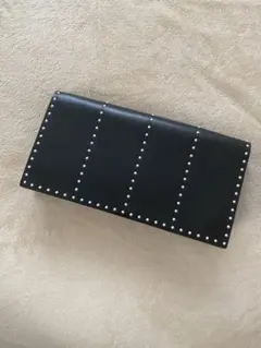CHARLES & KEITH スタッズ付きハンドバッグ