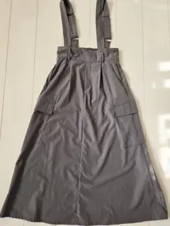 サロペットスカート