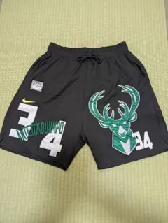 NIKE バスパン　パンツ　バックス　ヤニス・アデトクンボ