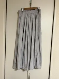 ユニクロ　フレア ロングスカート Ｌグレー サテン風ギャザースカート