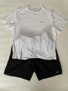 NIKE ランニングウェア 上下セットのサムネイル