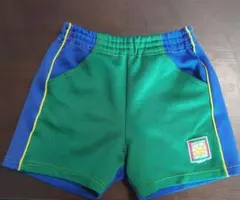 体操服 緑と青のショートパンツ　サイズ120