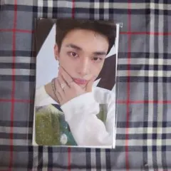 celebrATE リアルタッチトレカ オンライン購入特典 ヒョンジン