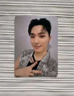 SEVENTEEN、W会員特典〚ディノ〛