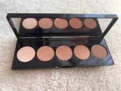 BOBBI BROWN ピーチィ ヌード アイシャドウ パレットのサムネイル