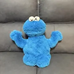 KAWS Sesame Street クッキーモンスター ぬいぐるみのサムネイル