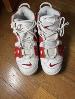 Nike モアアップテンポ