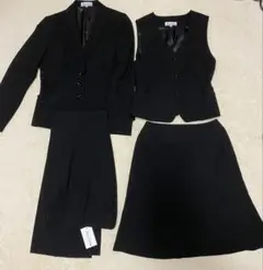 かおりん様専用　ブラックスーツセット（ジャケット・ベスト・パンツ・スカート）
