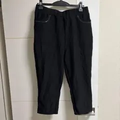 黒 ストーン装飾 クロップドパンツ　ストレッチ