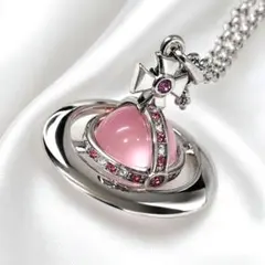 Vivienne Westwood / Orb Motif Necklace