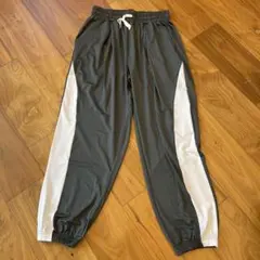 グレー　トレーニングパンツ Lサイズ