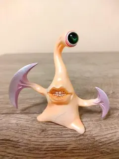 寄生獣 ミギー フィギュアのサムネイル