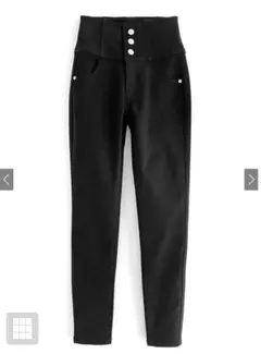 ブラック スキニーパンツ